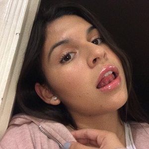 Meet your Posher, Maya